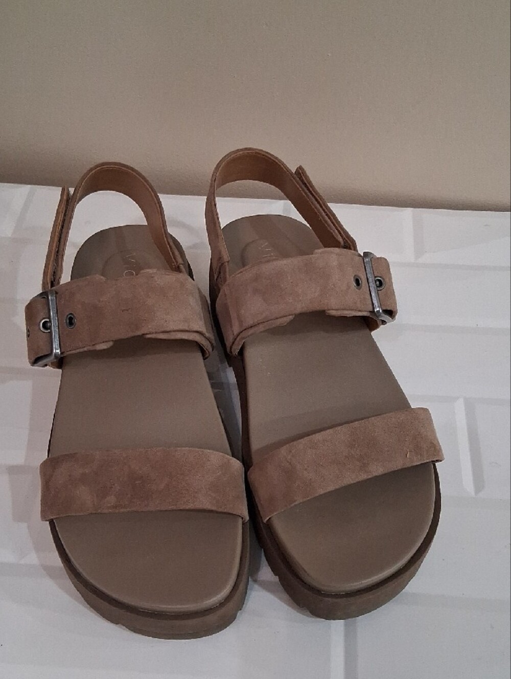 Vionic Torrance Platform Lug Sandals Size 9.5 - Picture 5 of 12